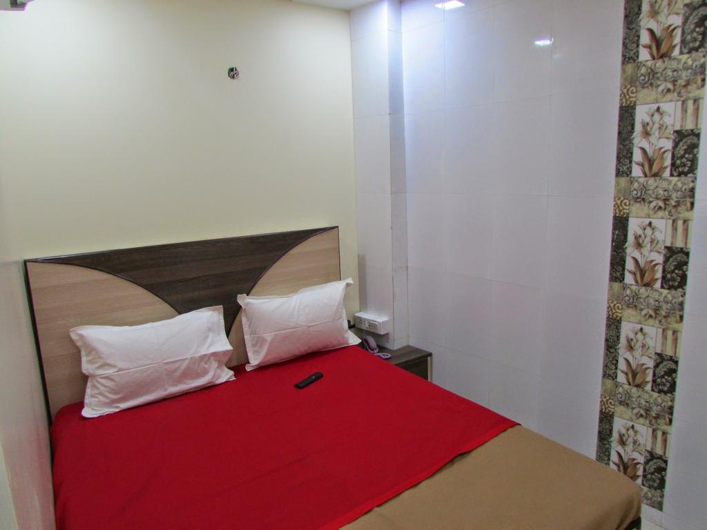 Royal Annex Hotel Bombaim Quarto foto